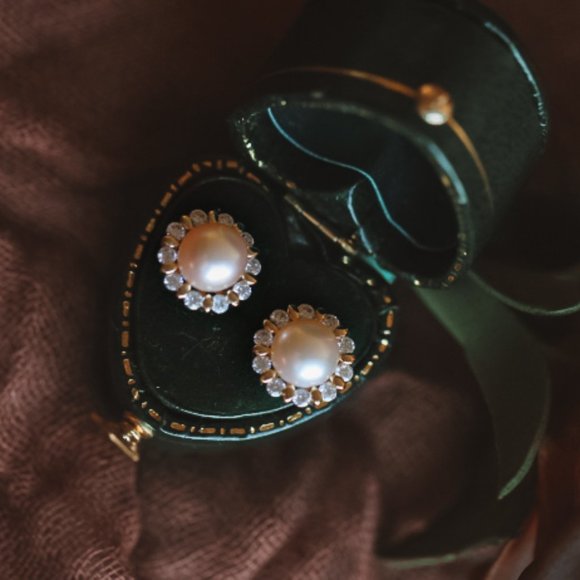 Sterling Silver Real Freshwater Pearl Earrings Studs Flower Earrings for Her - Picture 3 of 5